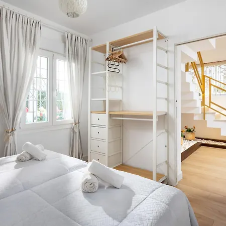 Wonderstays Lucia *