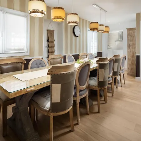 Wonderstays Lucia