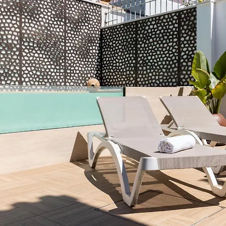 Wonderstays Lucia Villa *