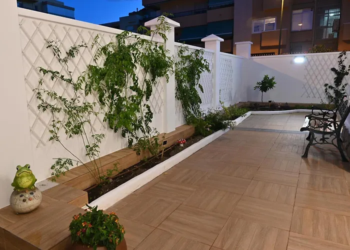 Wonderstays Lucia Villa