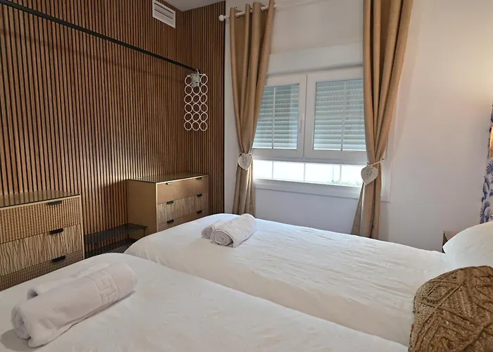 Wonderstays Lucia Villa *