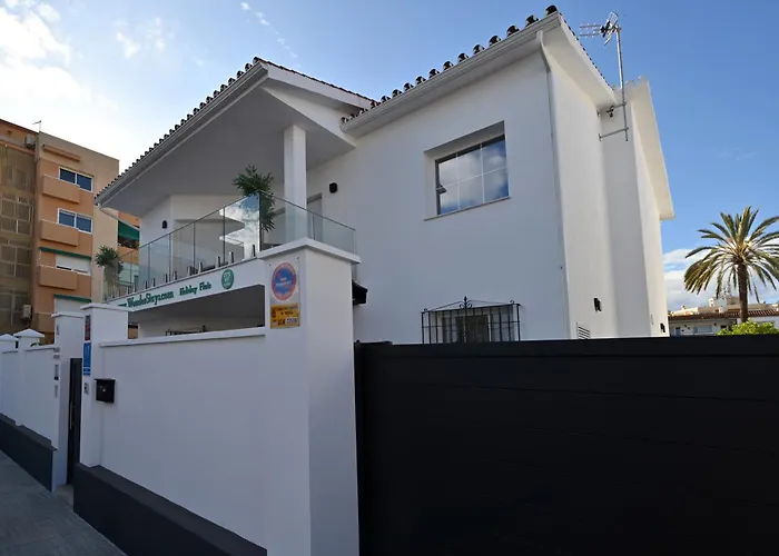 Wonderstays Lucia Villa *